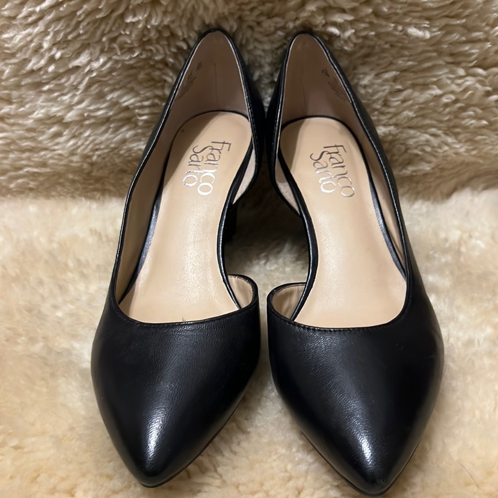 Black pointed toe wedge
